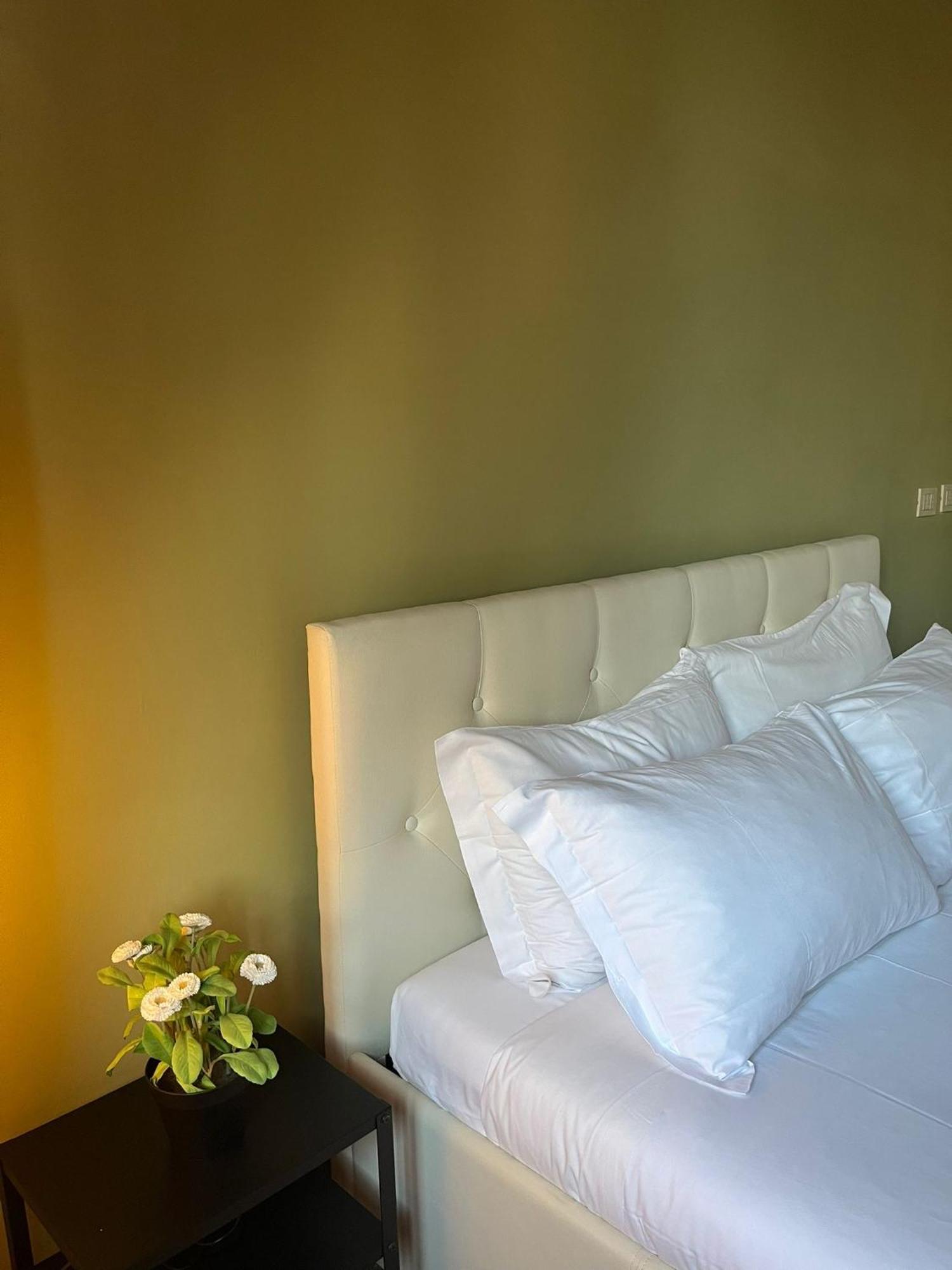 Wake Up To St Peter S - Spectacular Vatican View Apartment — Photos 2